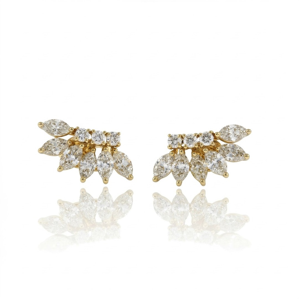 [076799] Earcuff Asa 12 Diamantes Navetes 2,12ct 6 Brilhantes 0,30ct 3,22g Ouro Amarelo 18k - Coleção Laisa