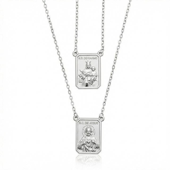 [076066] ESCDU60BM-Escapulário Face Dupla Retangular 12x17mm Sagrado Coração de Jesus e Nossa Senhora Carmo Corrente Cartier 60cm 7,48g Ouro Branco 18k - Coleção Escapulário