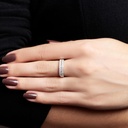 MEIA ALIANÇA 28 BRILHANTES 0,31CT DIAMANTES TRAPEZIO 0,15CT 1,92G OURO BRANCO 18K - COLEÇAO SOULMATES