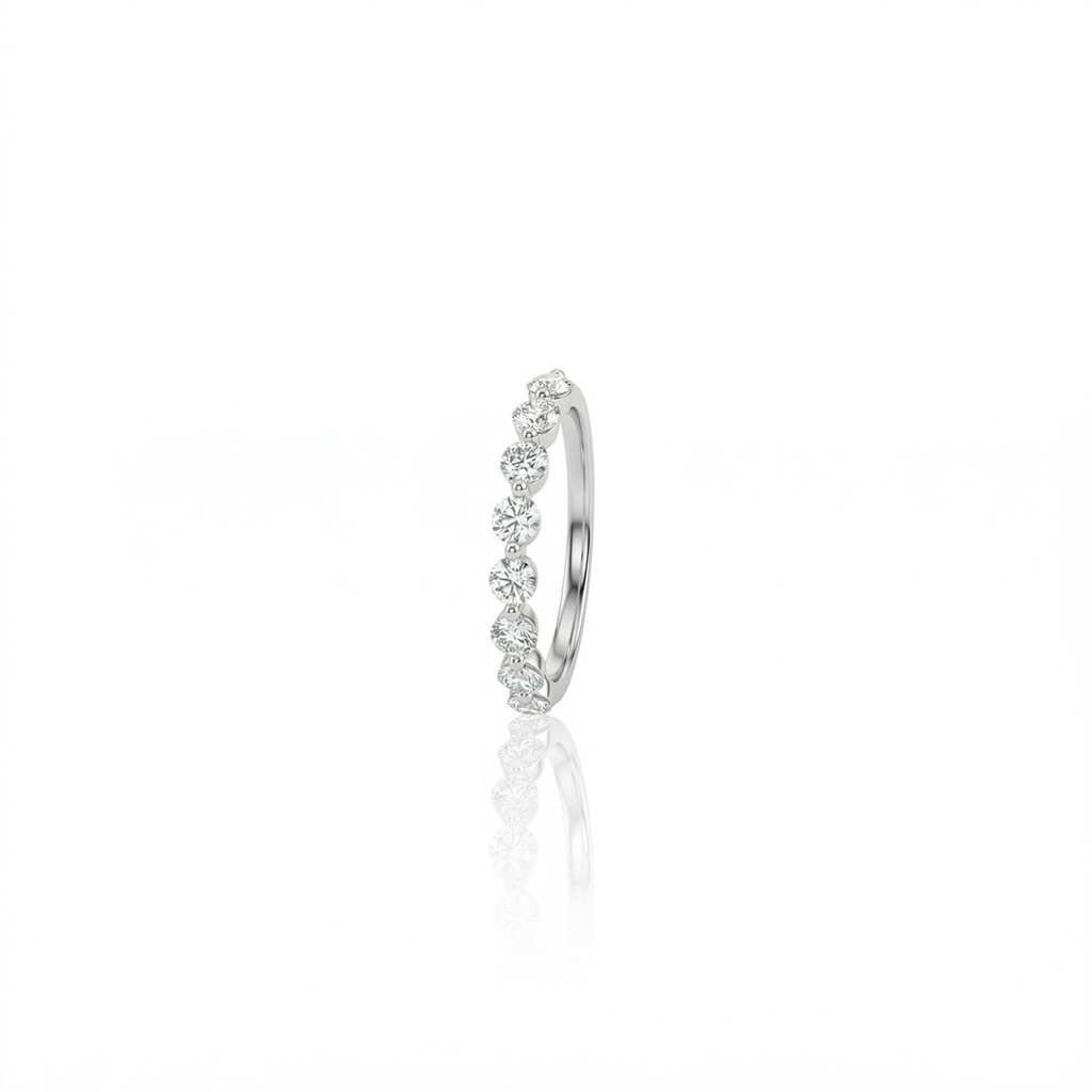 [073685] MEIA ALIANÇA 8 BRILHANTES 0,73CT 1,50G OURO BRANCO 18K - COLEÇAO SOULMATES