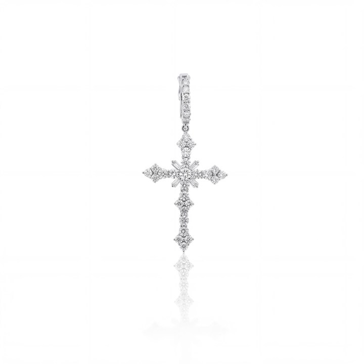 PINGENTE CRUZ 4 DIAMANTES TRAPEZIOS 0,05CT 39 BRILHANTES 1,26CT 3,25G OURO BRANCO 18K - COLEÇAO CRUCIFIXOS