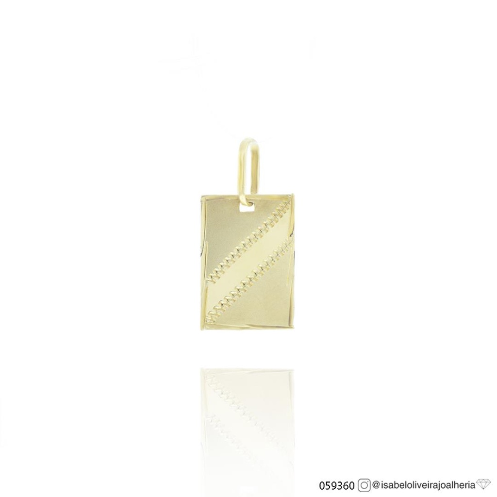PINGENTE PLACA FOSCA COM FAIXA 18MM 0,70G OURO AMARELO 18K - COLEÇAO FE MISTICOS
