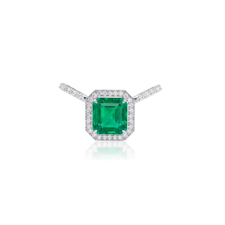 PINGENTE TIRA E POE ESMERALDA OCTOGONAL 11,48CT 36 BRILHANTES 1,15CT H VS2 7,87G OURO BRANCO 18K - COLEÇAO COLOMBIA EMERALD