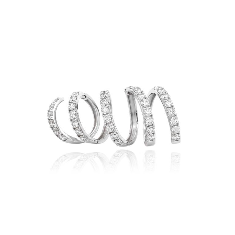 [077536] Anel Maleável 5 Aros 37 Brilhantes 4,15ct H VS2 15,48g Ouro Branco 18k - Coleção Laisa