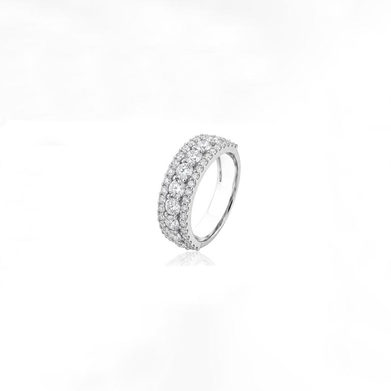 [077697] Anel Aparador 49 Brilhantes 2,43ct H/i VS2/SI1 6,06g Ouro Branco 18k - Coleção Laisa