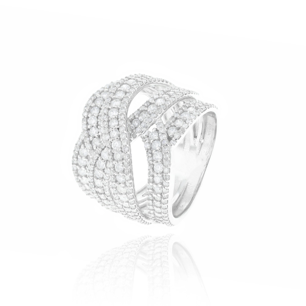 [067950] ANEL FITAS ENTRELACADAS 353 BRILHANTES 2,60CT H VS2 12,71G OURO BRANCO 18K - COLEÇAO PAVE