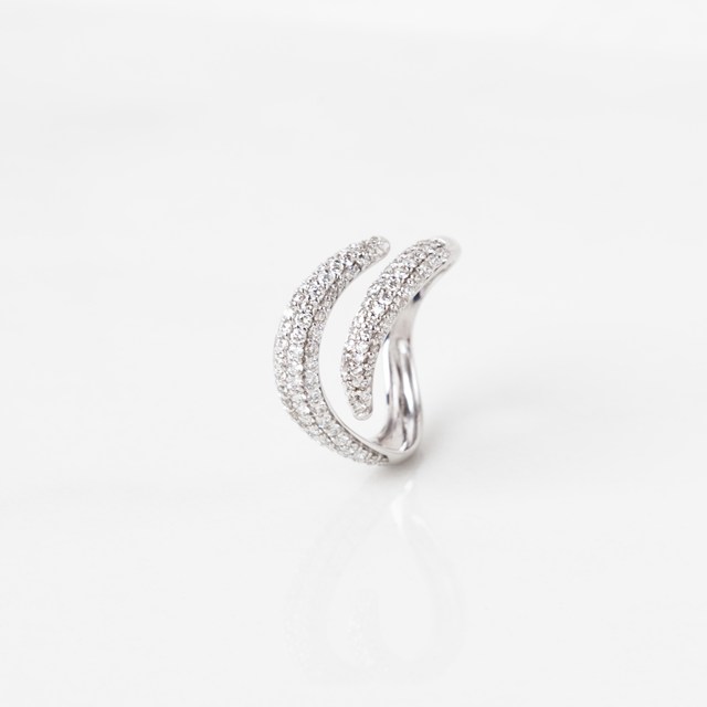 ANEL ONDA ABERTO 4MM 109 BRILHANTES 0,84CT H VS2 3,59G OURO BRANCO 18K - COLEÇAO PAVE