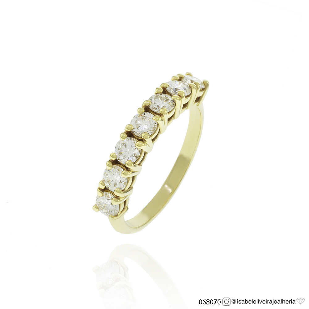 [068070] 15-MEIA ALIANÇA 7 BRILHANTES 1,01CT G VS1 3,60G OURO AMARELO 18K - COLEÇAO SOULMATES