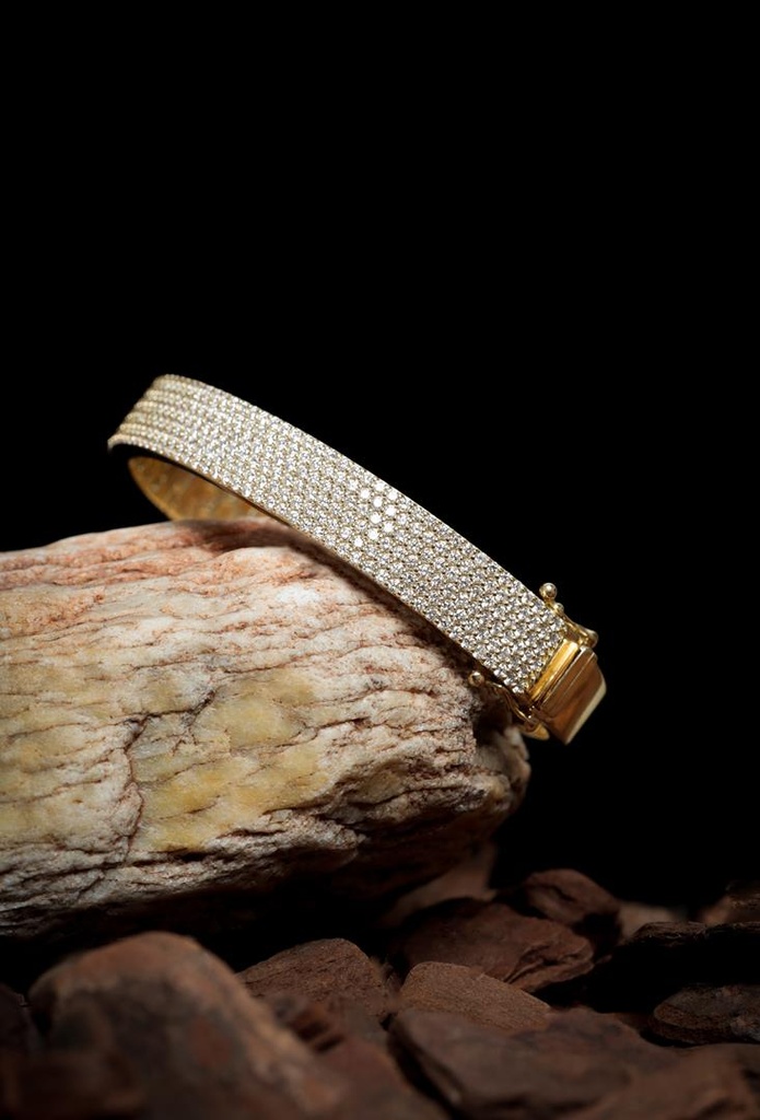 BRACELETE 9MM PAVE DE 321 BRILHANTES 4,54CT H VS2 21,50G OURO AMARELO 18K - COLEÇAO PAVE