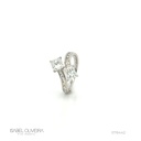 Anel Torcido 2 Diamantes Princess 2,03ct 12 Diamantes Baguetes 0,50ct 3,86g Ouro Branco 18k - Coleção Laisa
