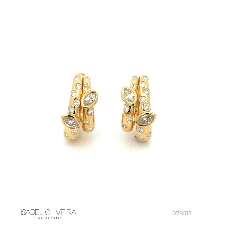 [078513] Argola Dupla 4 Diamantes Navetes 0,97ct 26 Brilhantes 0,52ct 6,44g Ouro Amarelo 18k - Coleção Laisa