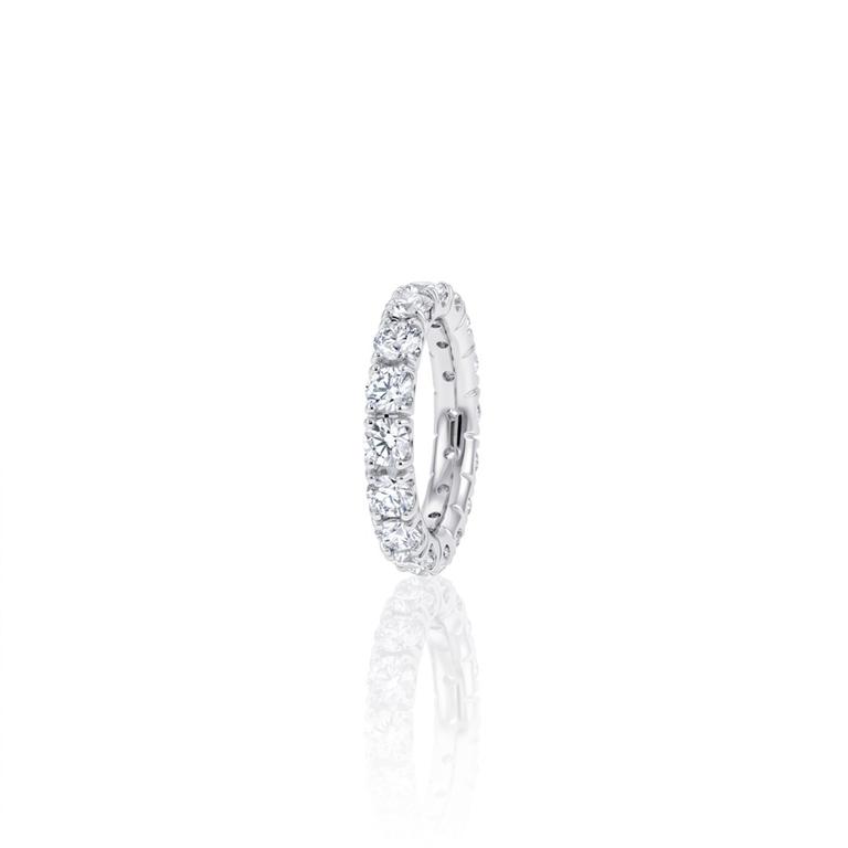 20-Alianca Inteira 16 Brilhantes 3,62ct H VS2 6,30g Ouro Branco 18k - Coleção Soulmates