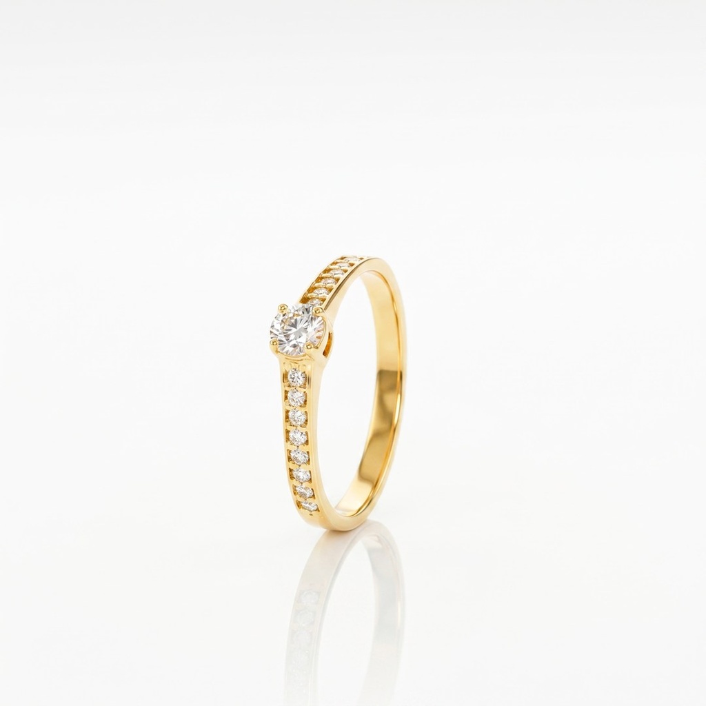 [076266] 20-Anel Solitário Brilhante 0,20ct HVS2 16 Brilhantes 0,36ct g VS2 2,29g Ouro Amarelo 18k - Coleção Only You
