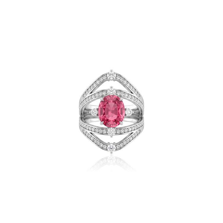 ANEL ARO V RUBELITA OVAL 2,90CT 82 BRILHANTES 0,89CT G VS1 8,43G OURO BRANCO 18K - CERTIFICADO CRUZEIRO MINE - COLEÇAO RUBELITA